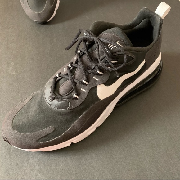 NIKE Air Max 270 React Black White Size 12